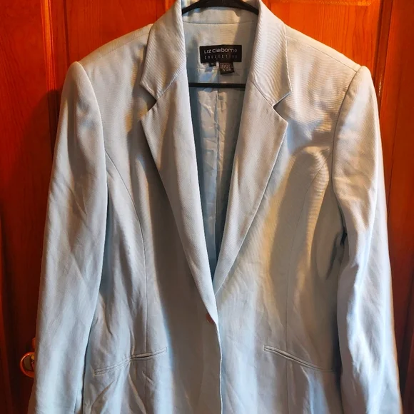 Jacket - Picture 1 of 7